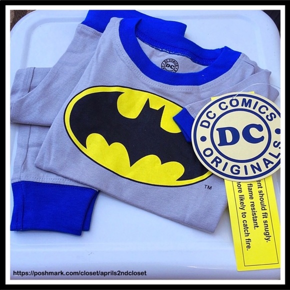 BATMAN PJS SUPER HERO PAJAMA SET 12 MONTHS - Picture 3 of 5